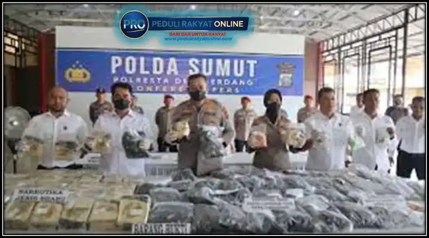 Konferensi Pers yang digelar Senin 27 April 2026 di Aula Terbuka Polresta Deli Serdang, Lubuk Pakam